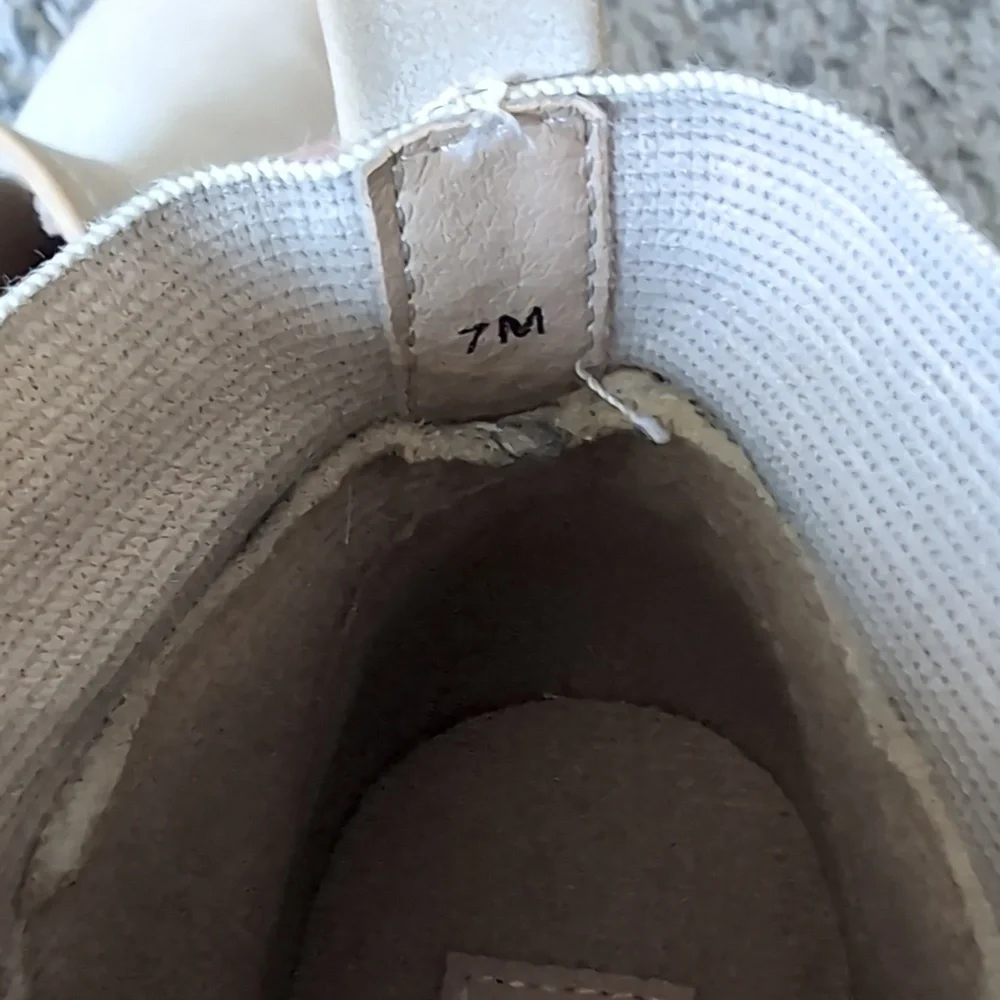 Jellypop Shelley Booties - Picture 7 of 9